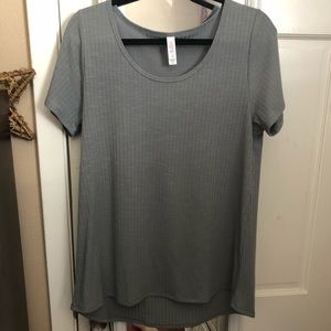 Brand New Gray Medium LulaRoe Classic T